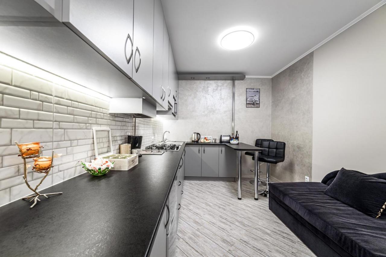 Joy Box Apartments Lviv Exteriör bild